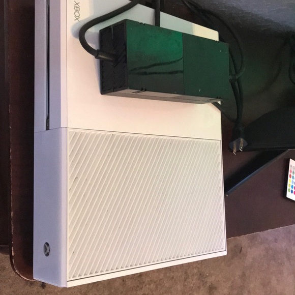 Original Xbox One - Picture 3 of 3